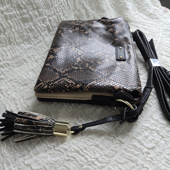 Crossbody or Shoulder Purse Bag Snake Print‎ Chic multiple pockets NWOT - Picture 5 of 13